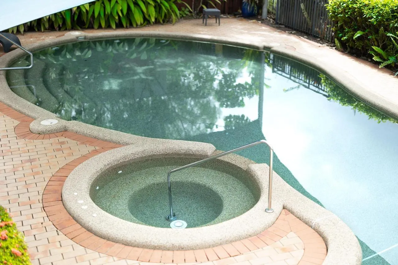 Cairns Esplanade 2Br Waterfront Apartment Sleeps 6