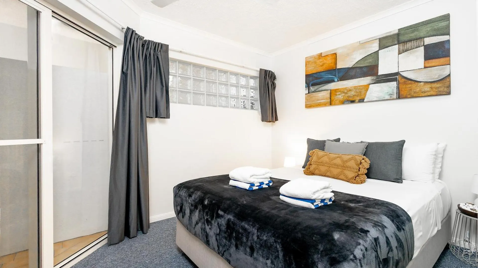 Cairns Esplanade 2Br Waterfront Apartment Sleeps 6